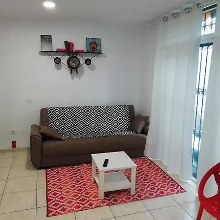 Atlantic Apartment *