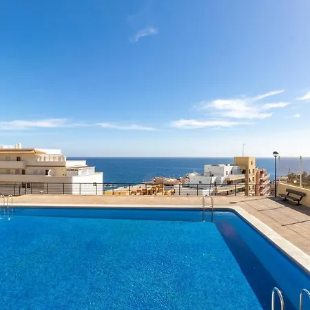 Atlantic Apartment *