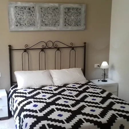 Atlantic Apartment *
